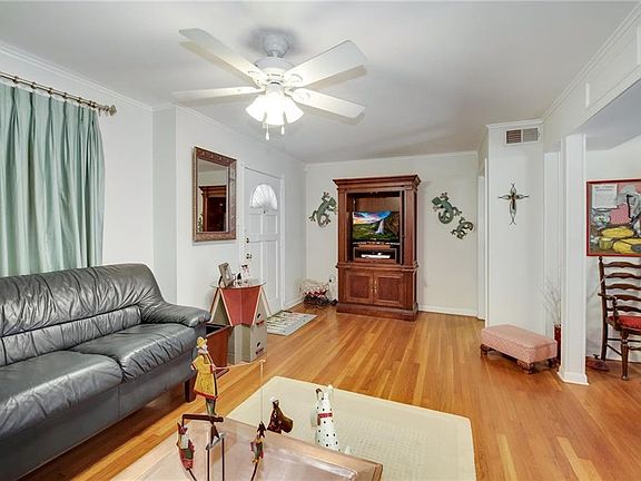 3rd image of 359-61 Bonnabel Blvd