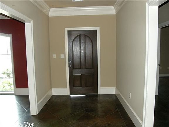 3rd image of 440 Natalie Cir