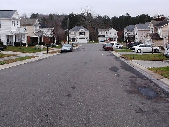 4th image of 1024 Bengel Dr