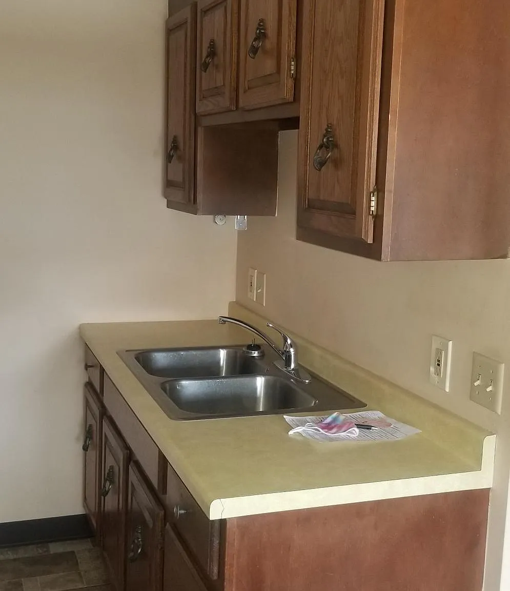 1 bed, 750 sqft, $900 — Photo 3