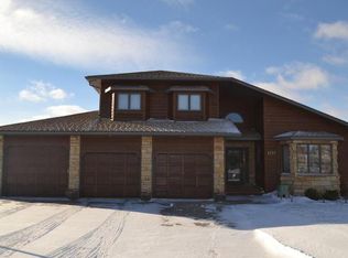 1737 Pinto Pl, Bismarck, ND 58503