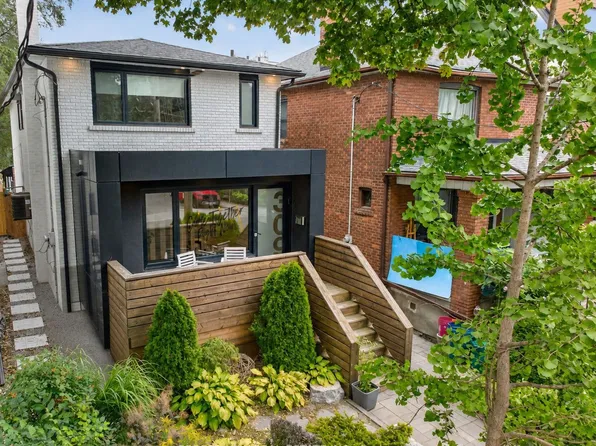 309 Wychwood Ave, Toronto, ON M6C 2T6