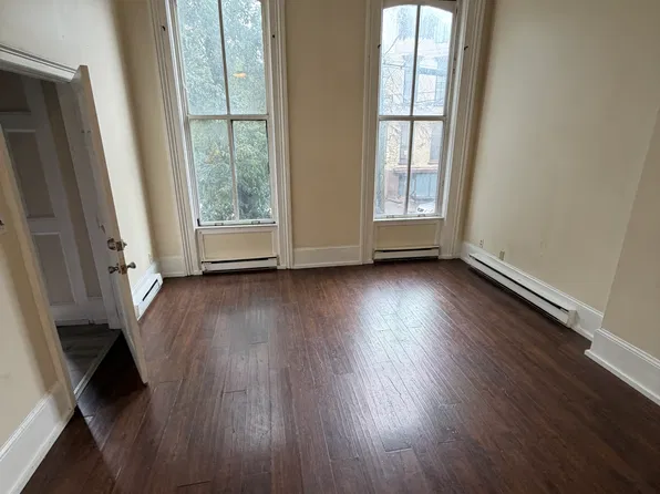 123 Grand St, Albany, NY