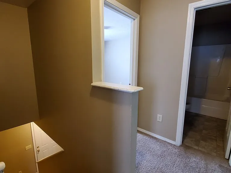 149 E Willow Ct — Photo 18