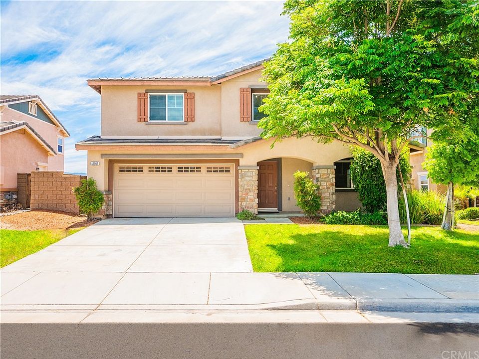 1st image of 45005 Sonia Dr