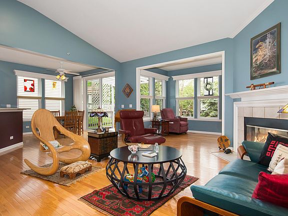3rd image of 2628 Wessex Dr