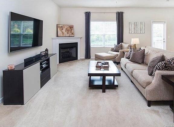 4th image of 105 Ashmore Dr #312