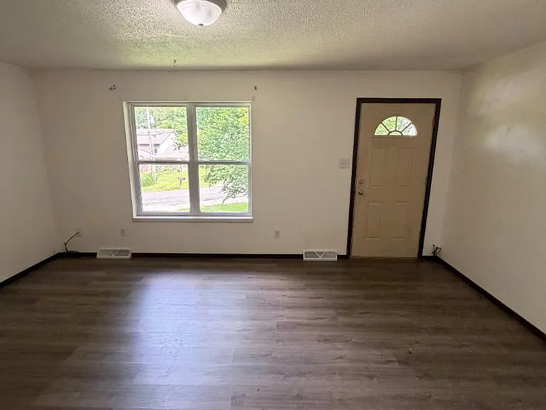 Unit Photo