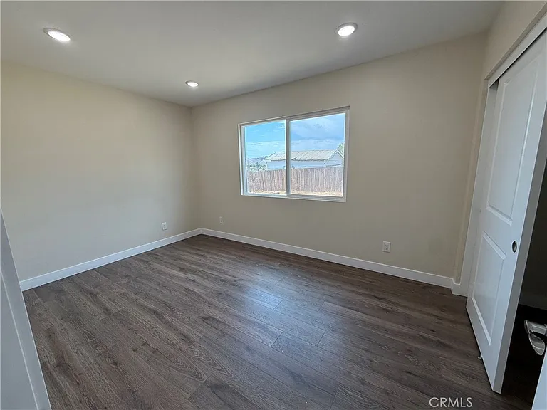 12914 2nd — Photo 22