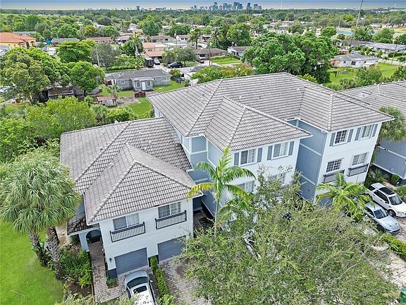 2nd image of 1448 NW 34th Way