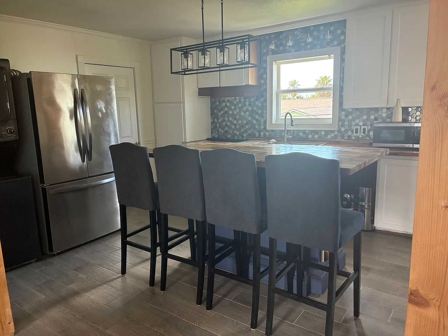 3 bed, $1,000 — Photo 4