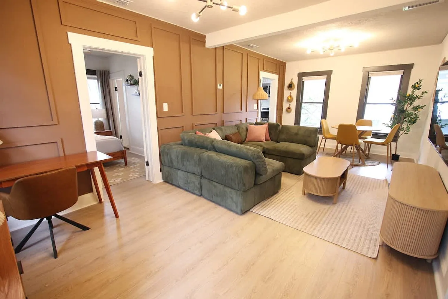 2 bed, 2.0 bath, 775 sqft, $4,859 — Photo 1
