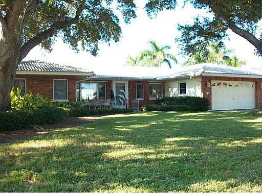1st image of 5532 Oakhurst Dr