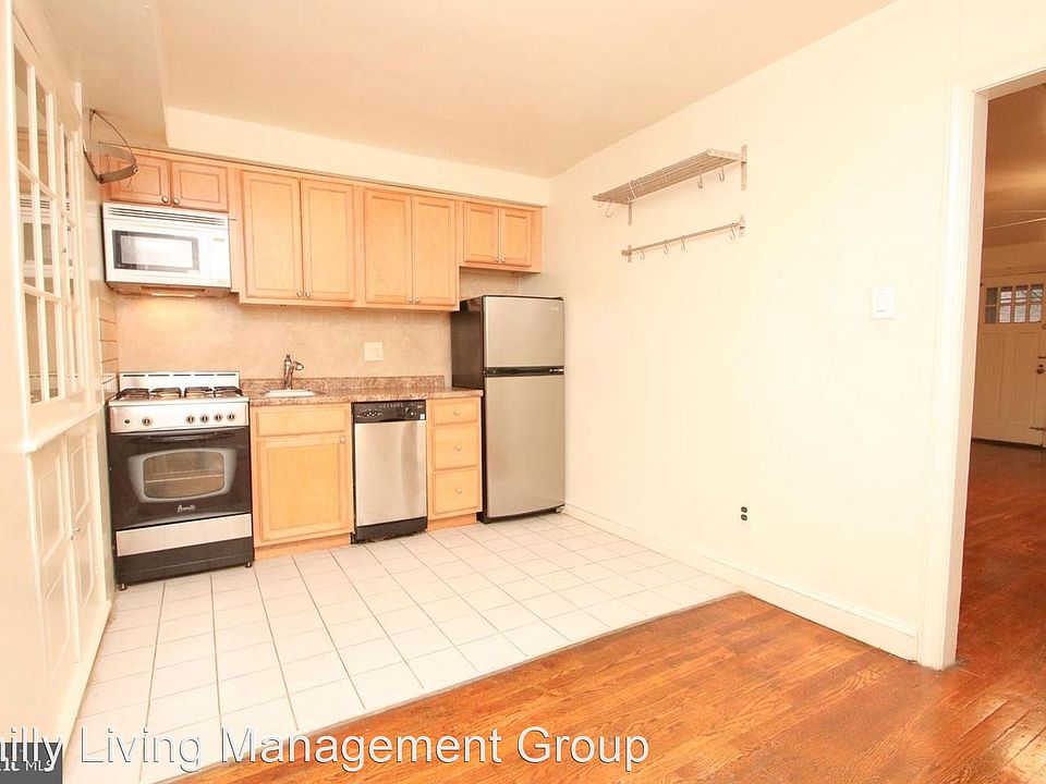 1st image of 26-30 S 22nd St #9311992
