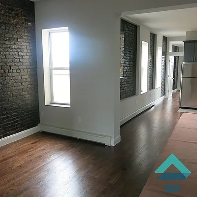 Rented by EXR | media 20