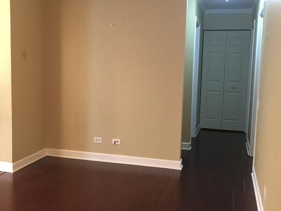 4th image of 1811 Mission Hills Dr