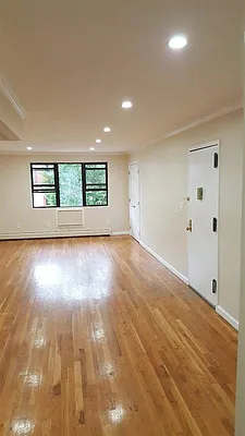 Rented by R New York | media 4