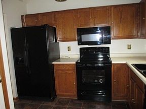 4th image of 214 Springwood Dr