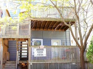 1132 W Patterson Ave, Chicago, IL 60613