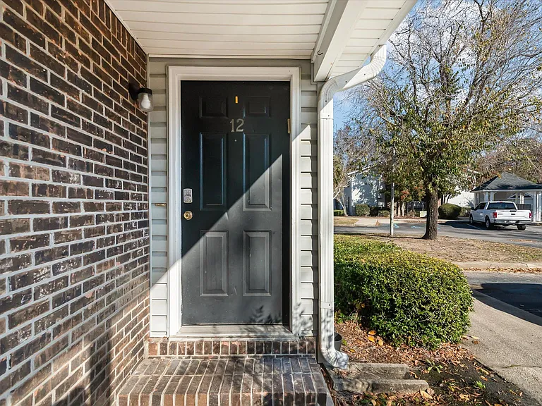2494 Etiwan Ave #C12 — Photo 23