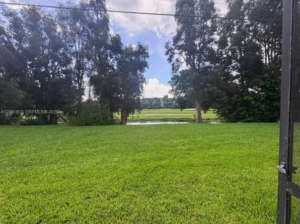 10325 NW 11th St #101, Hollywood, FL 33026