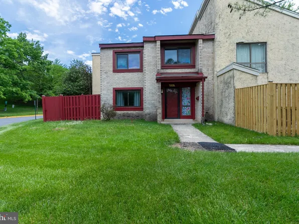 8361 Canning Ter, Greenbelt, MD 20770