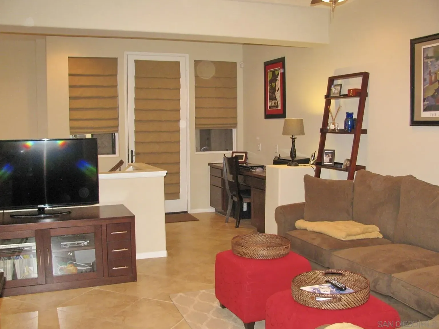 2 bed, 2.0 bath, 1128 sqft, $3,275 — Photo 3