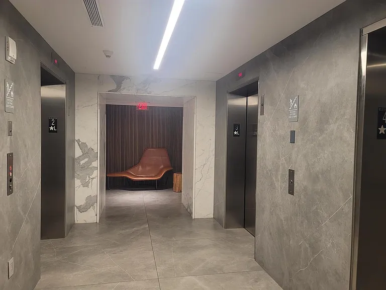 350 S Miami Ave #15 — Photo 22