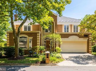 10012 Chartwell Manor Ct, Potomac, MD 20854