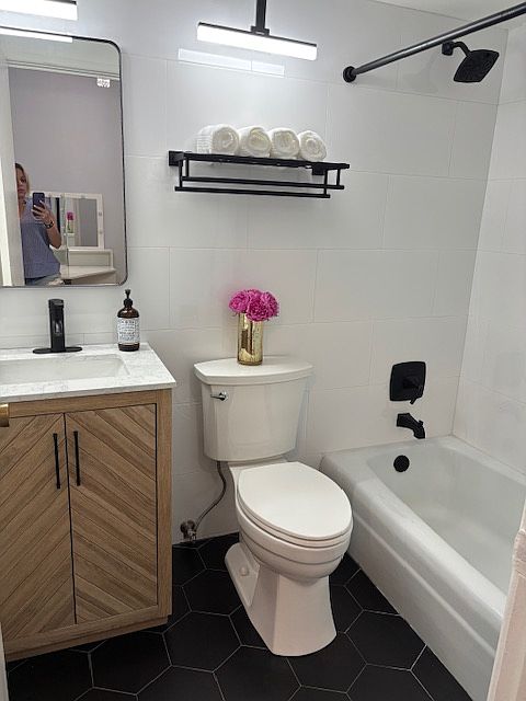 Newly renovated bathroom!
