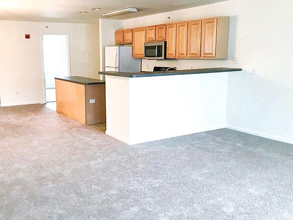 4th image of 17293 King Philip Way #18