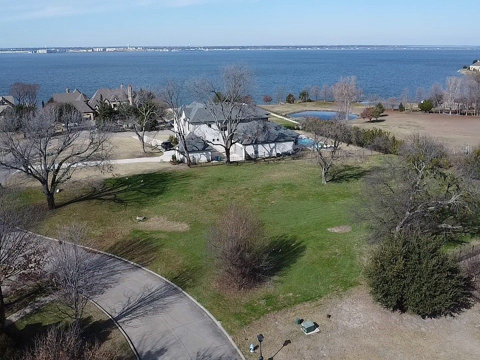 1st image of 8 Terrabella Ln