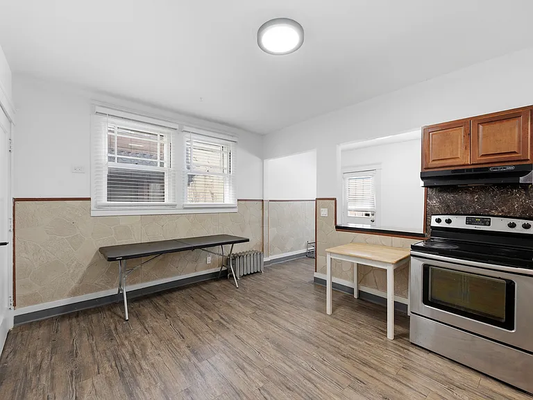 11115 Wade Park Ave — Photo 7
