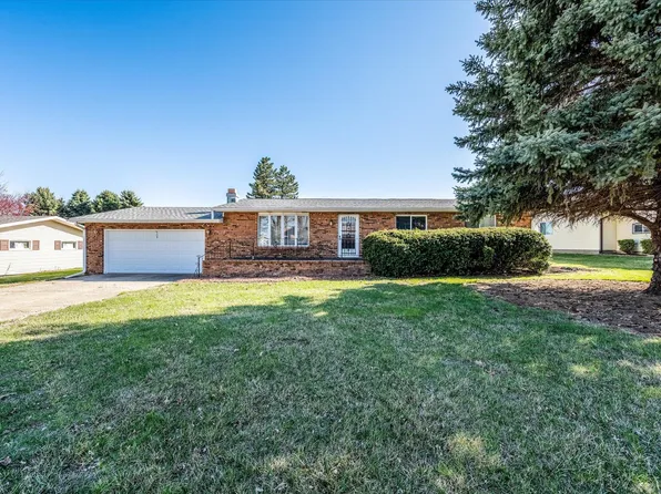 108 Fischer Dr, Woodbine, IA 51579