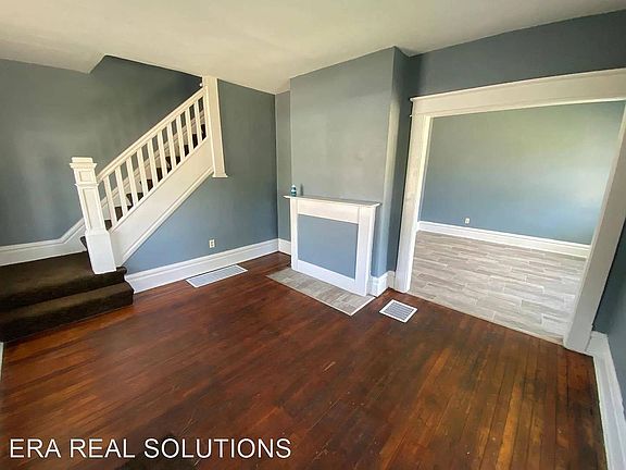 2nd image of 415 S Ogden Ave
