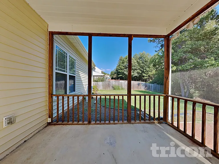 308 Collinsworth Dr — Photo 18