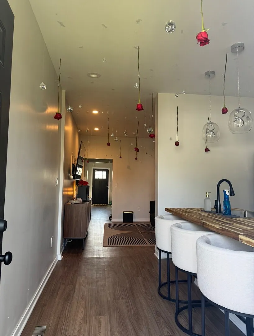 Fully Furnished Duplex in Downtown Columbus! — Photo 3