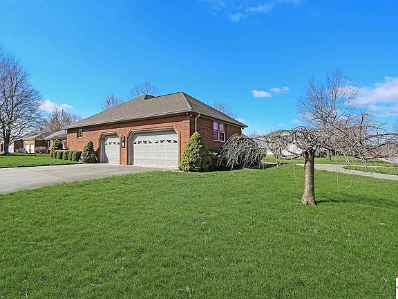 4th image of 1605 Tabard Dr