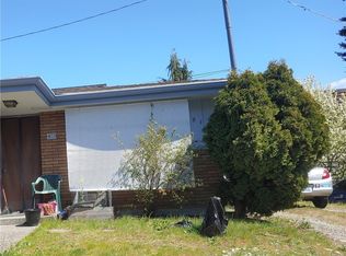 909 & 913 N 130th St, Seattle, WA 98133