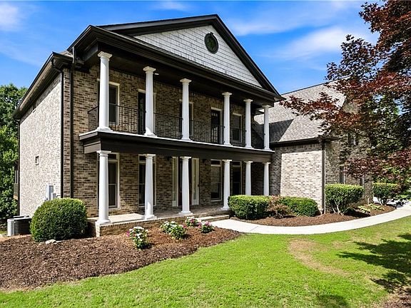 4th image of 861 Woodleaf Park Dr