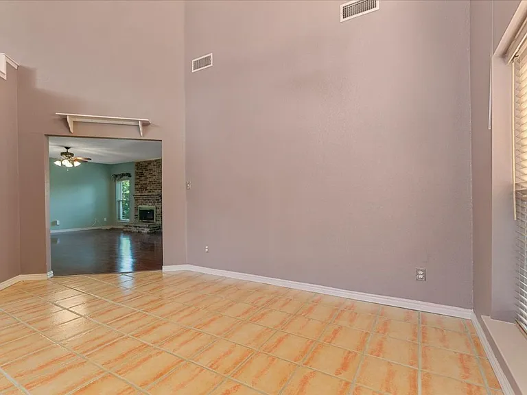 6752 Macintosh Dr — Photo 15