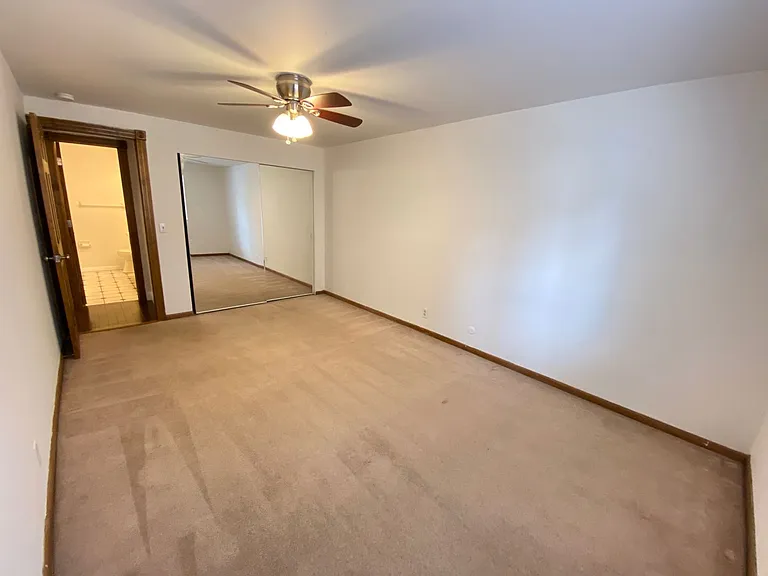 Summit St 1770 1770 — Photo 18