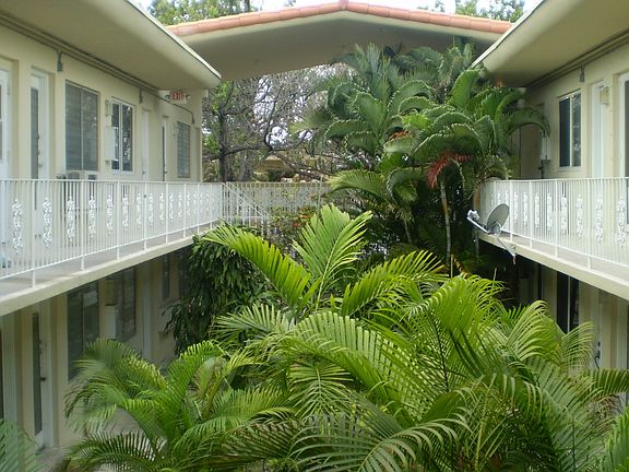 2nd image of 655 Meridian Ave APT 20