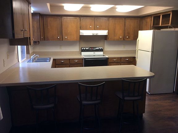 4th image of 514 NW Wildwood Dr