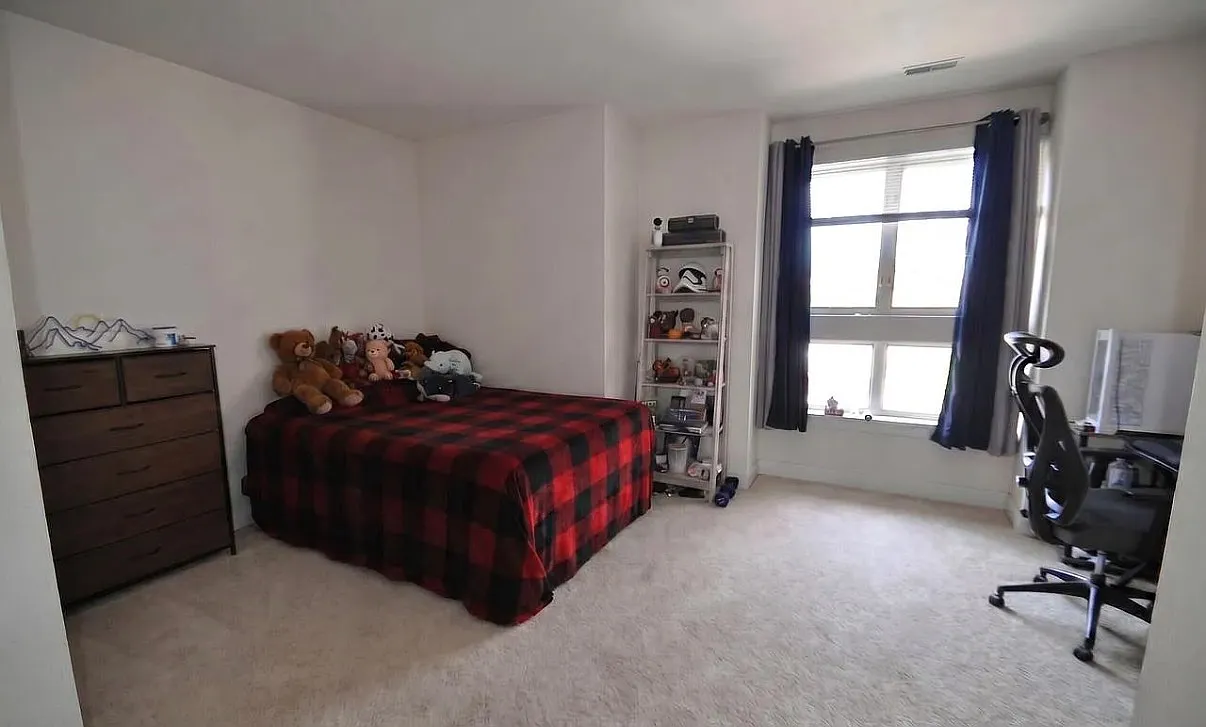 2 bed, 1454 sqft, $2,000 — Photo 4