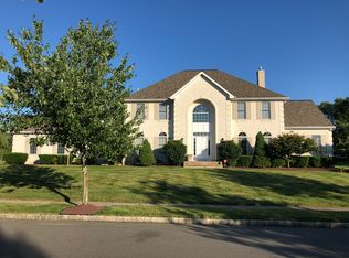 2 Finch Ct, Princeton Junction, NJ 08550