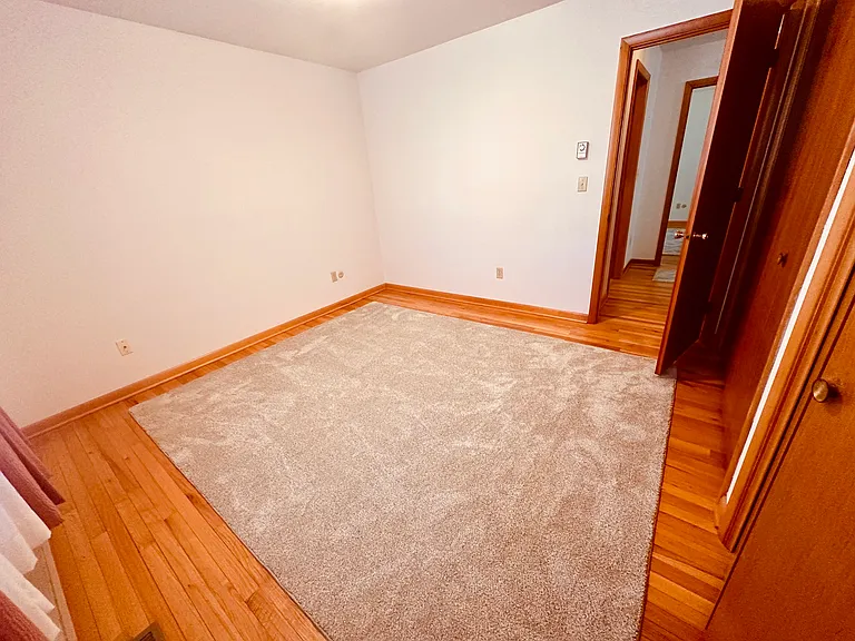 410 Barbara Dr — Photo 25