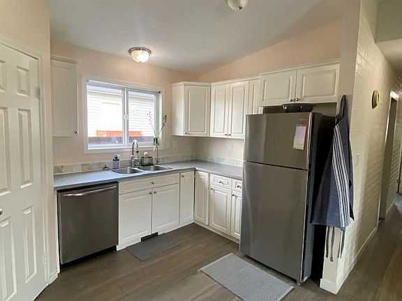 4th image of 1708 S 2nd Ave E