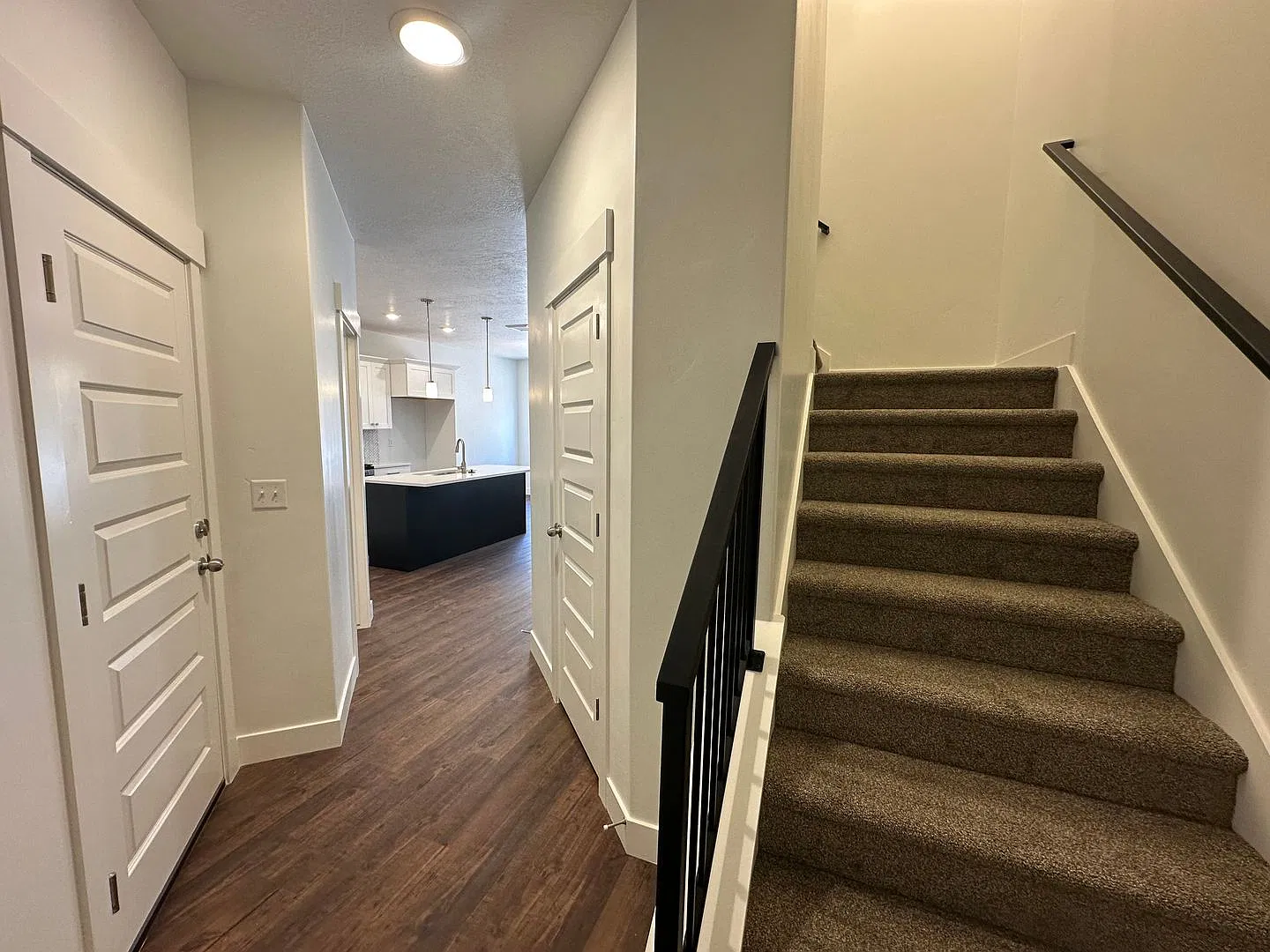 Half Off First Month!! 4-Bedroom Home in Harmony Ridge | Pool, Gym & Pickleball Courts — Photo 4