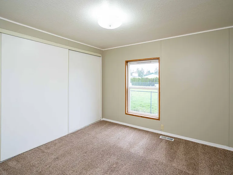 24808 NE Dresser Rd — Photo 12